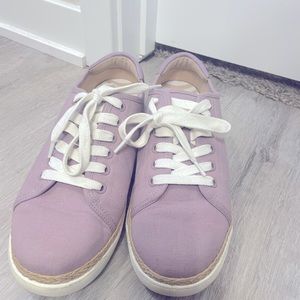 Lavender Vionic Size 10 women’s tennis shoes